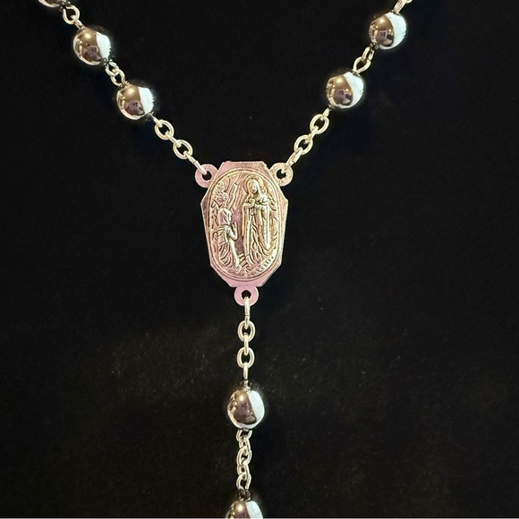 Jerusalem Catholic Prayer Rosary with Holy Water - Picture 4 of 5